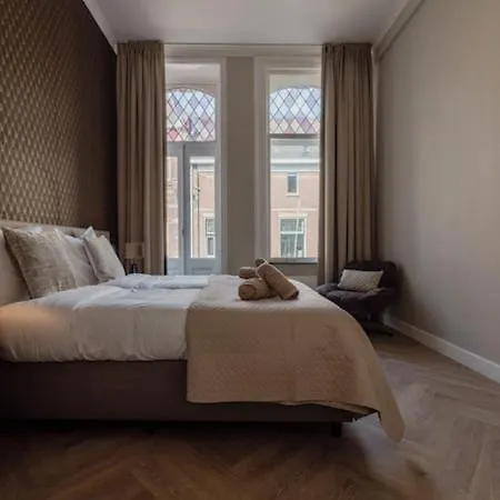 Xl Suite 4P Close To Central Station Efteling Apartment
