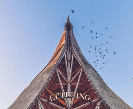 Xl 4p Close To Station Efteling *